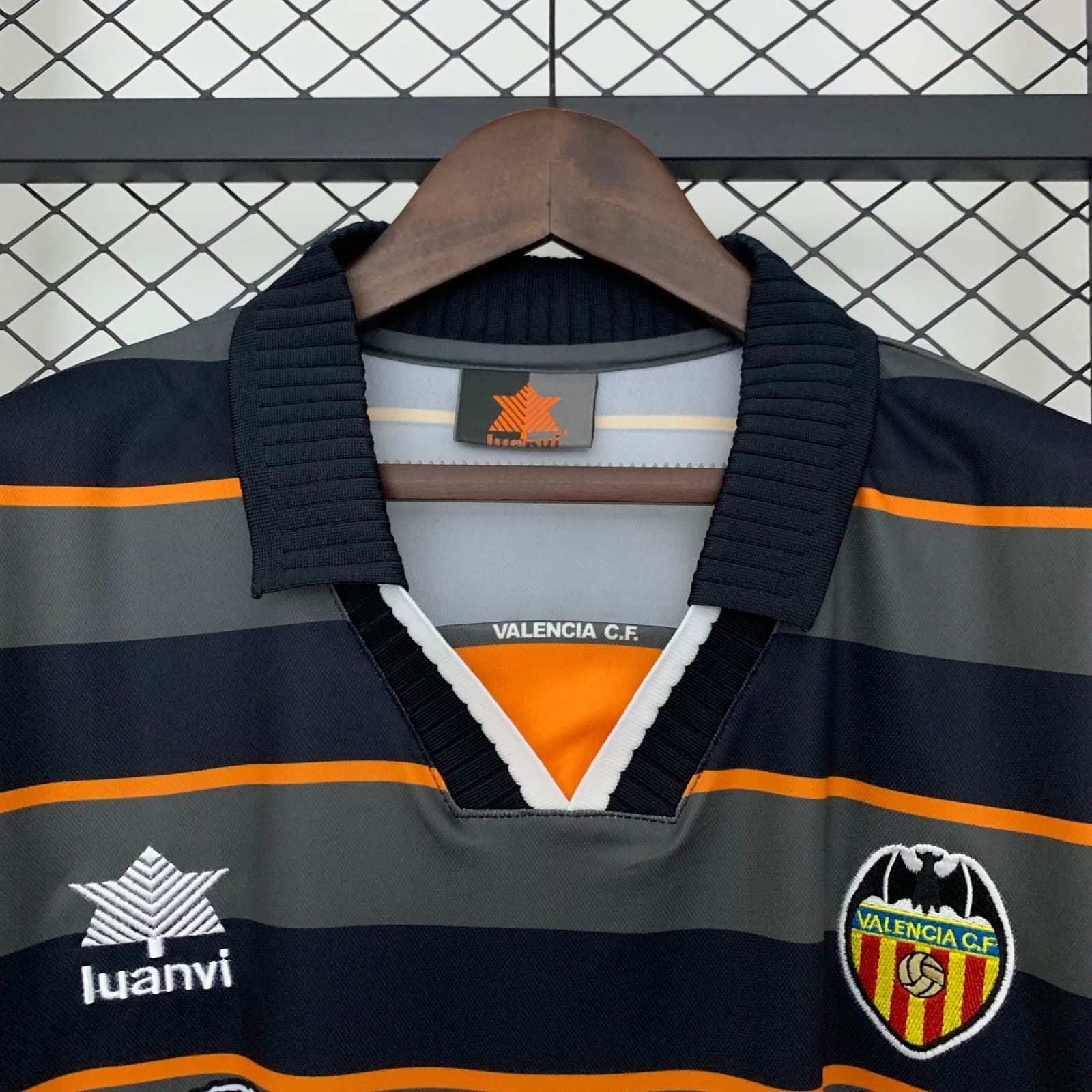 Valencia 1999/00 3a Eq. — vista trasera
