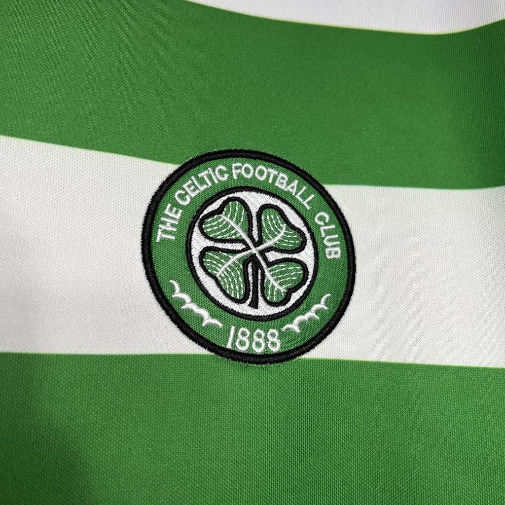 Celtic 2001/03 1a Eq. — vista trasera