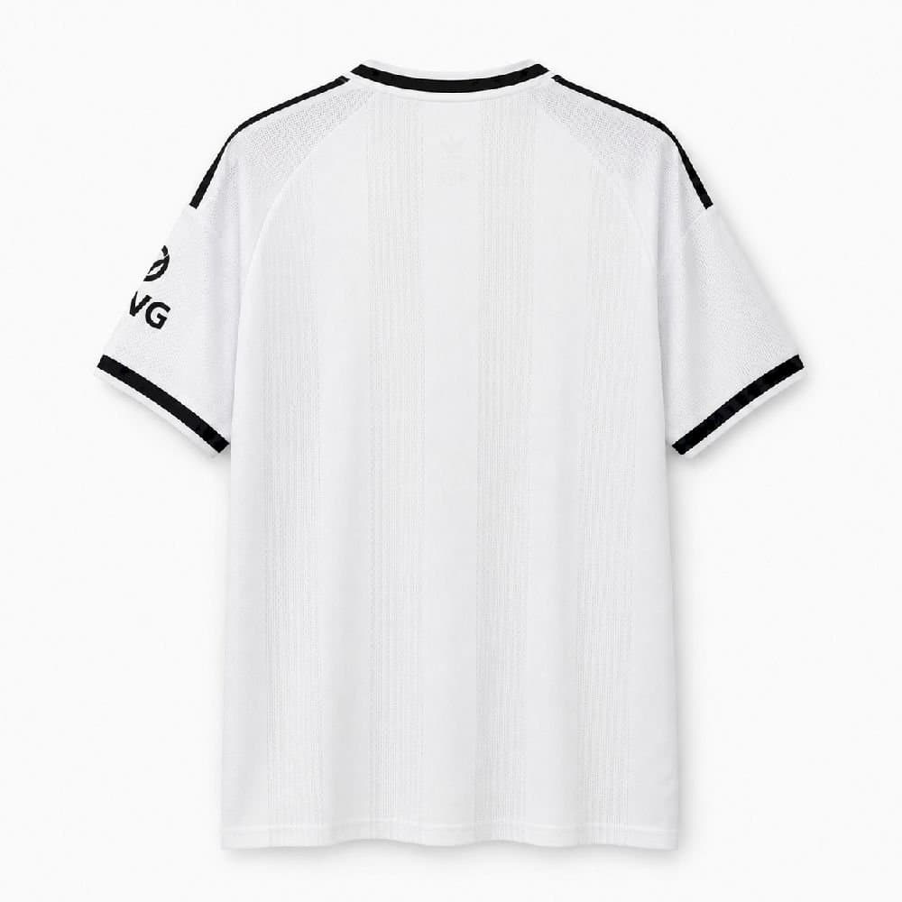 Eintracht Frankfurt 2026/27 2a Eq. — vista trasera