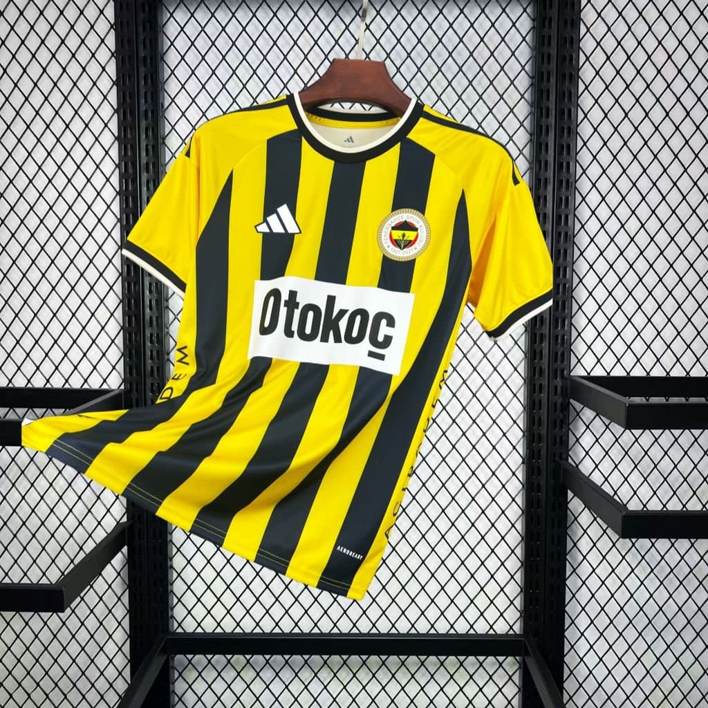 Fenerbahce 2026/27 1ª Eq. — vista frontal