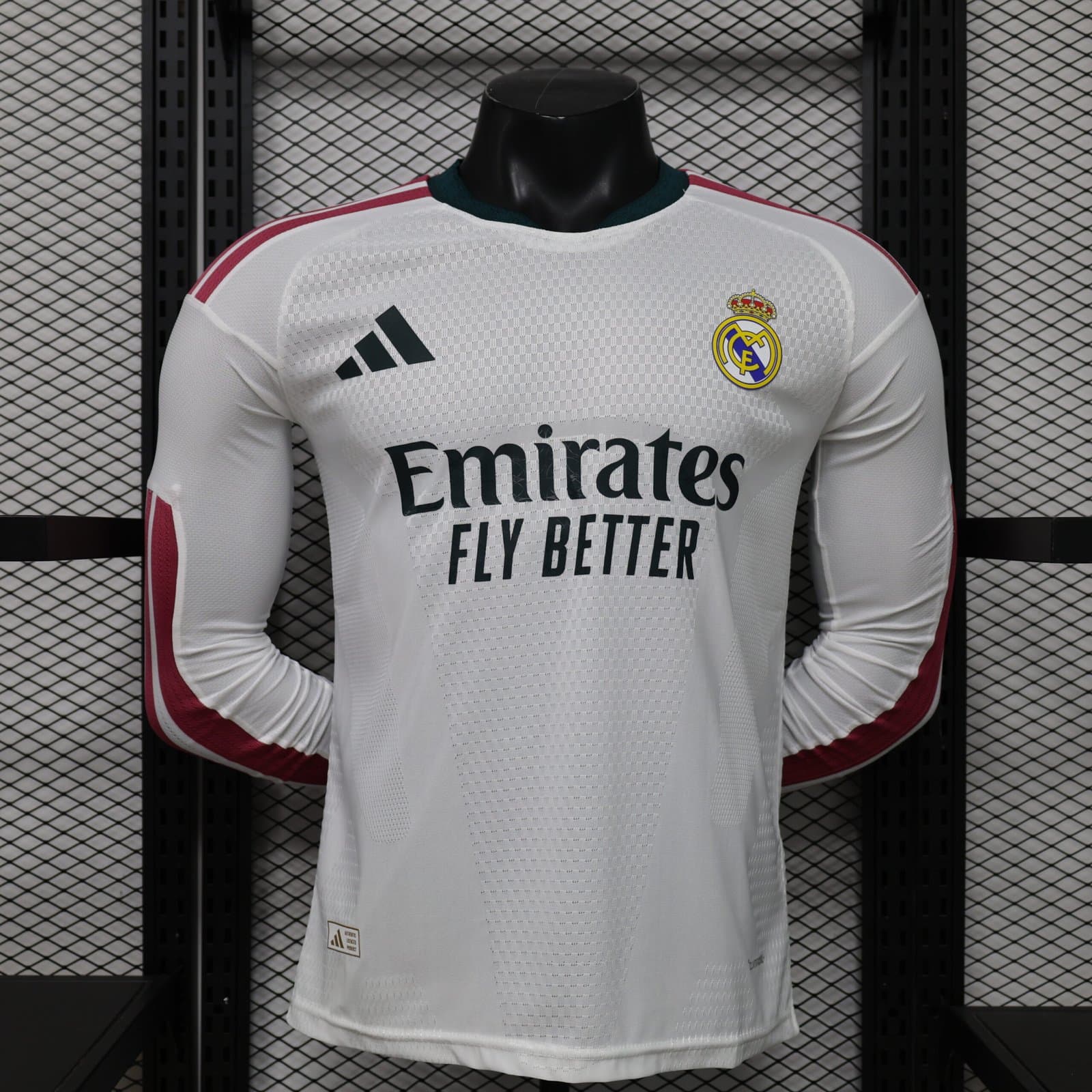 Real Madrid 2026/27 1a Eq. (Ed. Jugador) Manga Larga — vista frontal